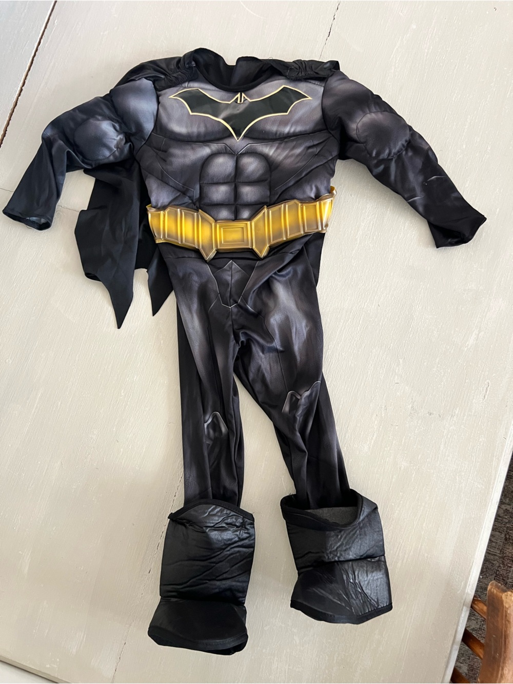 Rubie’s Batman Kids Costume Black Gold Muscle Chest Cape Boot Covers